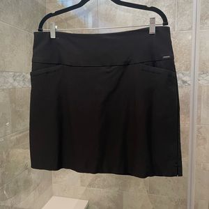 Black skort